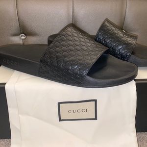 Gucci MicroGuccissima Slides